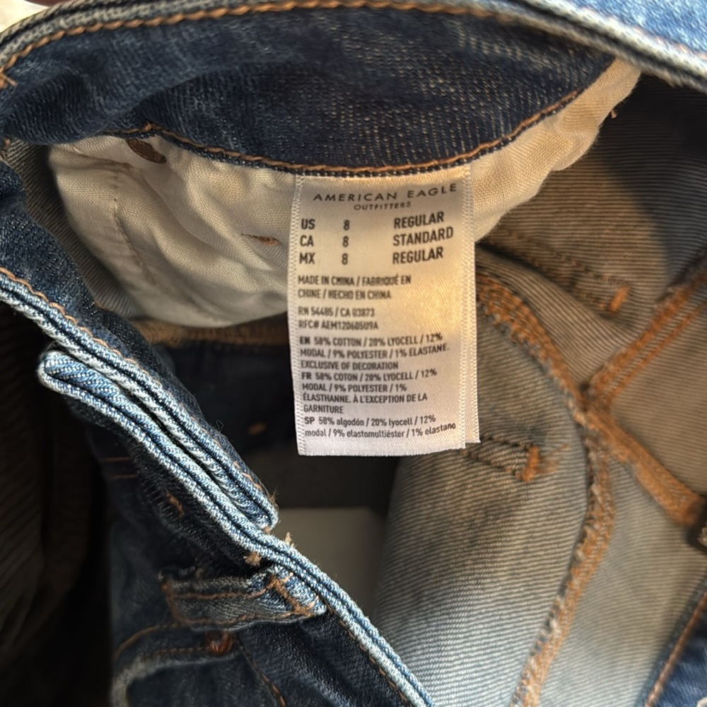 American Eagle Blue Denim Jeans - Picture 2 of 4